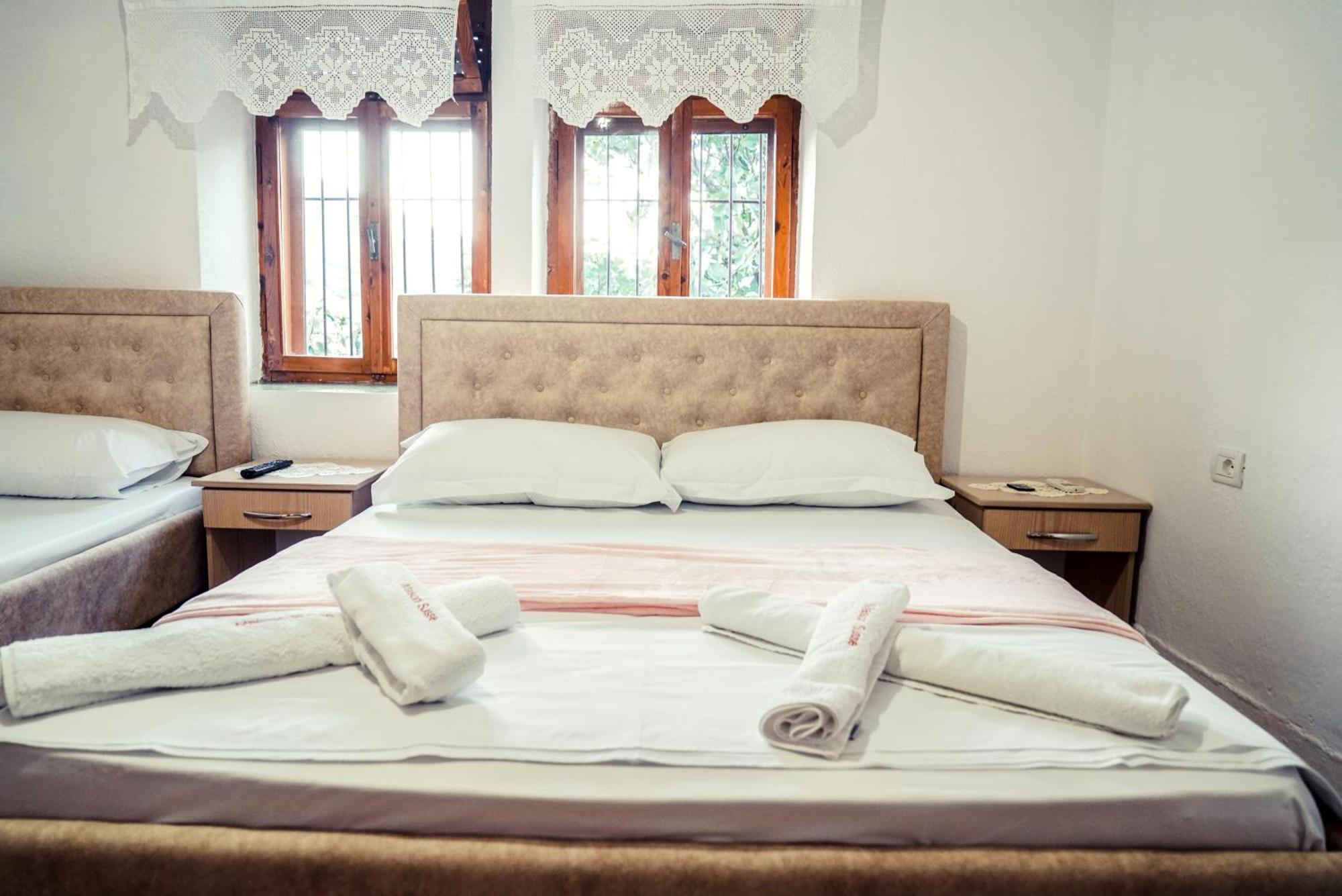 Guesthouse Arber Gjirokaster Exterior photo
