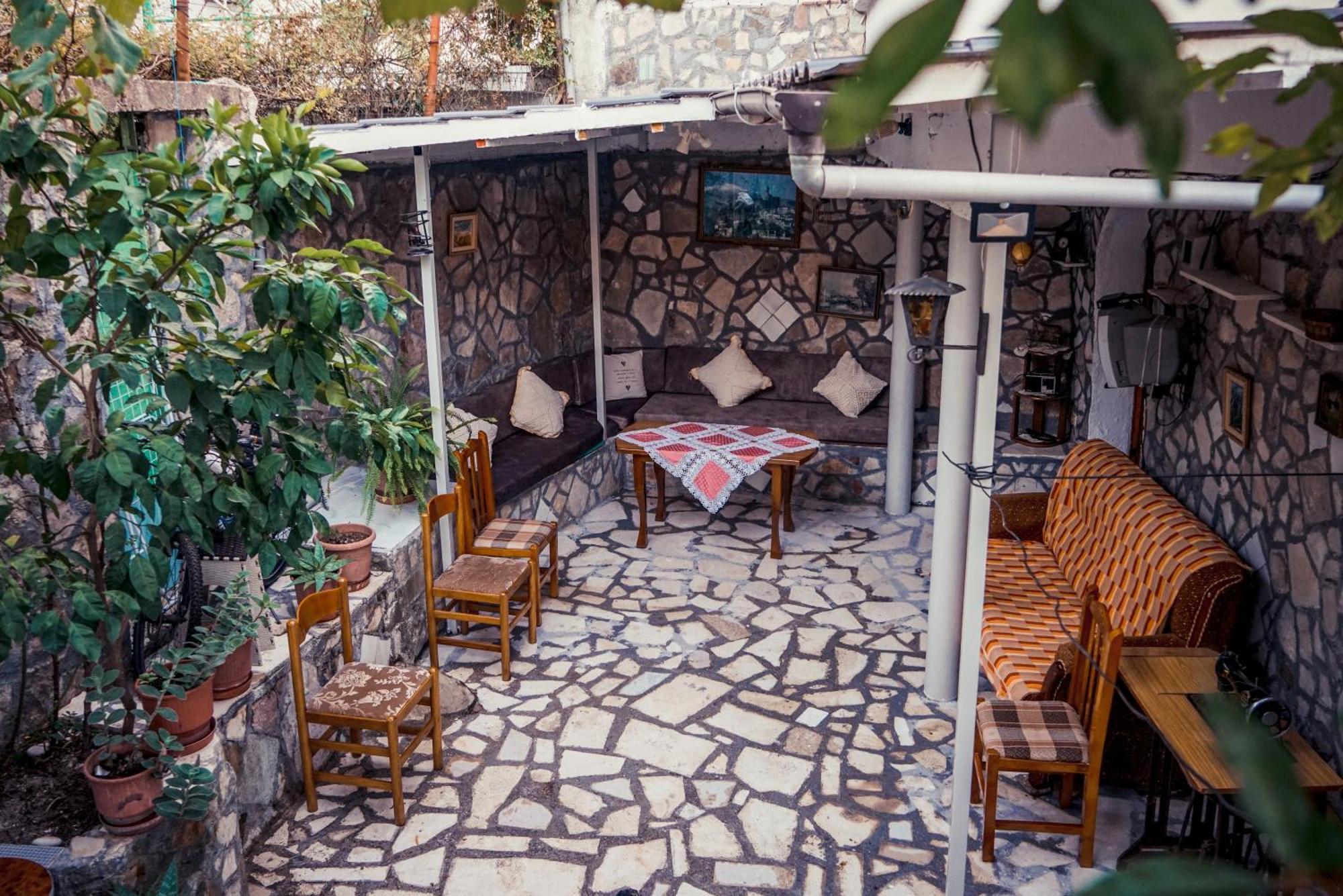 Guesthouse Arber Gjirokaster Exterior photo