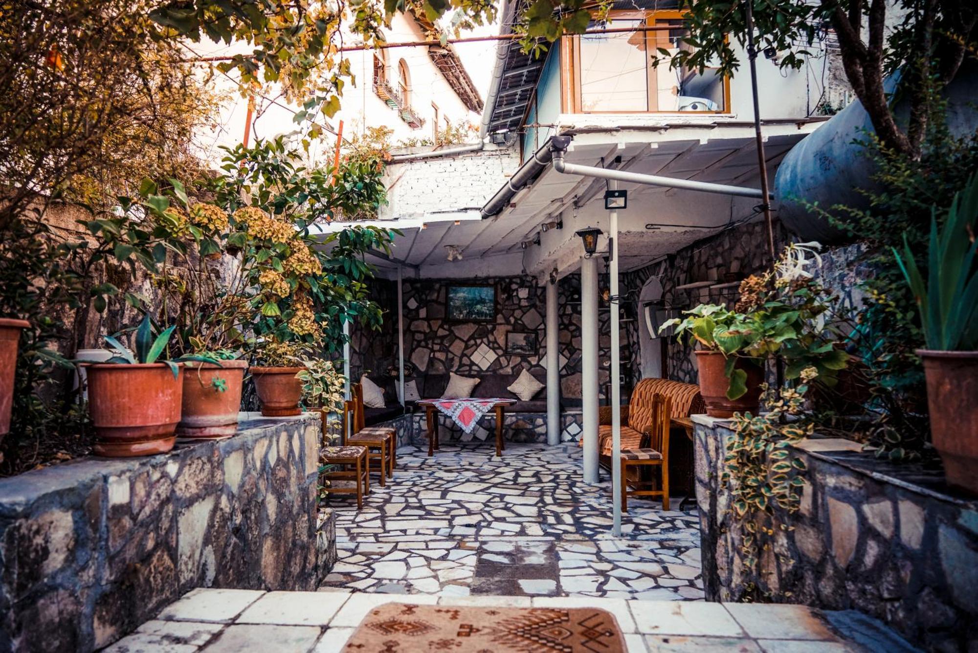 Guesthouse Arber Gjirokaster Exterior photo